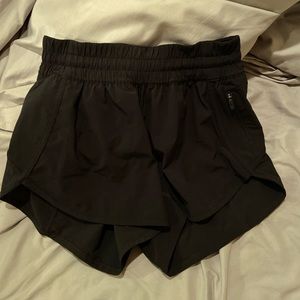 Lululemon Tracker Shorts 4”